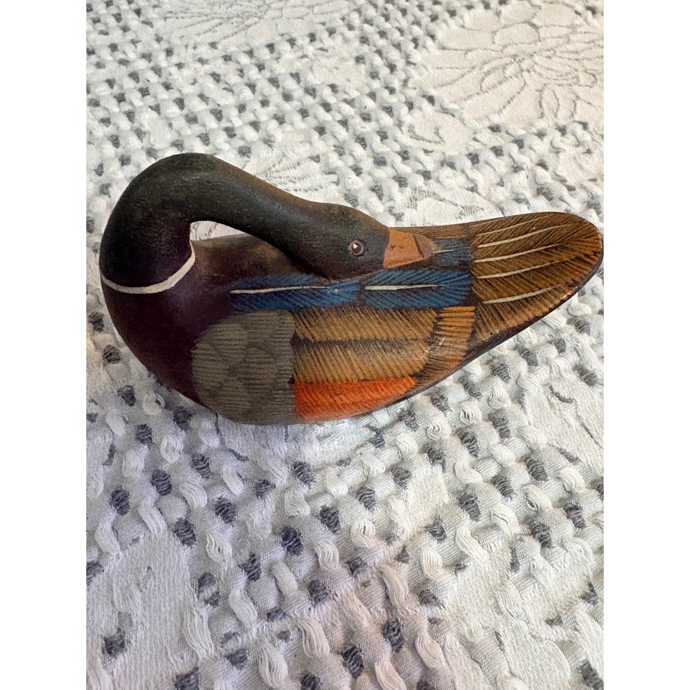 Hand Painted Carved Wood Mallard Duck Decoy Figurine Sleeping Preening Folk Art - Picture 2 of 6